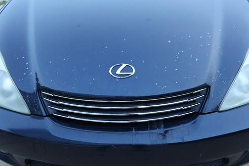 Blue 2002 Lexus ES 300 Base