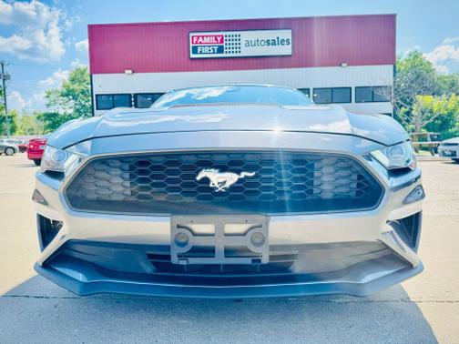 2022 Ford Mustang EcoBoost Premium