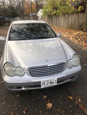 Photo 1 of 8 of 2004 Mercedes-Benz C-Class C240 4MATIC