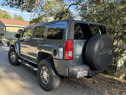 Blue 2007 Hummer H3 Base