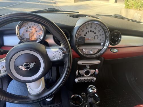 2010 MINI Cooper Base