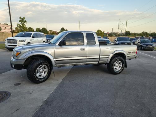 2004 Toyota Tacoma Xtracab