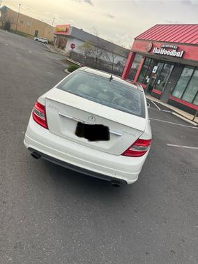 2011 Mercedes-Benz C-Class C 300 4MATIC Luxury