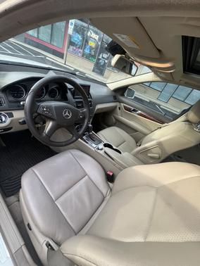 2011 Mercedes-Benz C-Class C 300 4MATIC Luxury