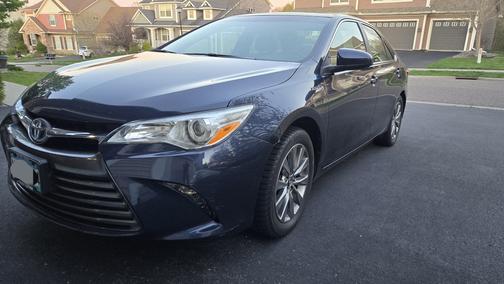 2016 Toyota Camry Hybrid XLE