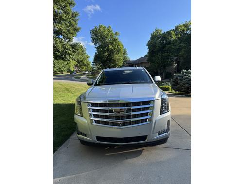 2020 Cadillac Escalade ESV Luxury