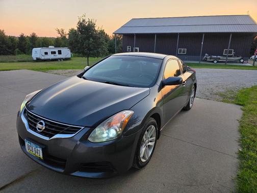 Gray 2013 Nissan Altima 2.5 S