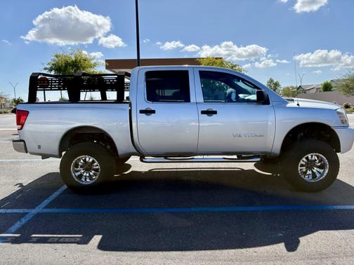 2006 Nissan Titan XE Crew Cab