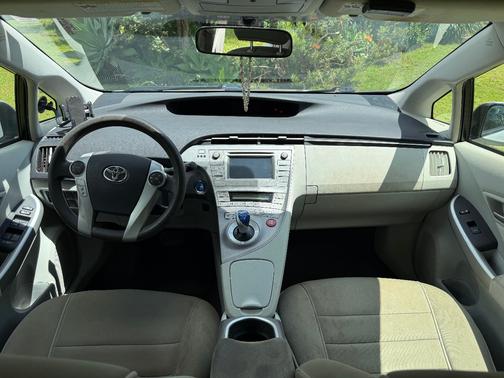 Silver 2014 Toyota Prius Two