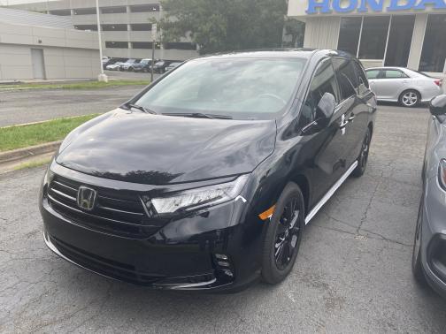 Photo 1 of 2 of 2023 Honda Odyssey Sport
