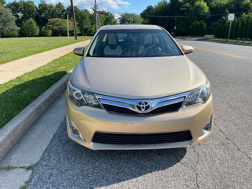 Beige 2012 Toyota Camry L