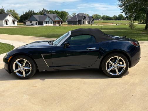 2007 Saturn Sky Red Line