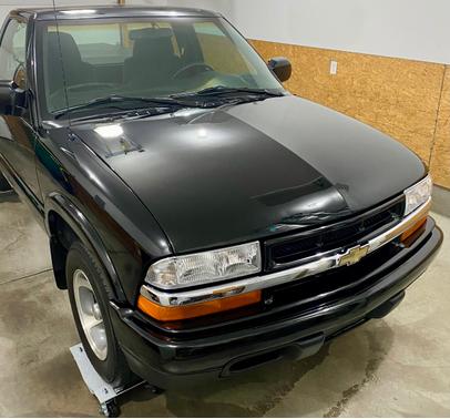 1999 Chevrolet S-10 LS