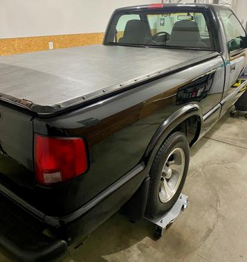 1999 Chevrolet S-10 LS