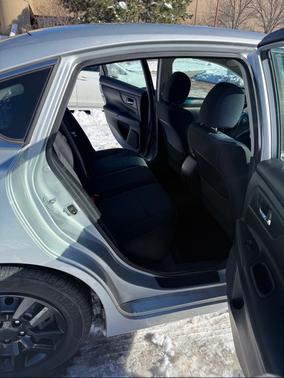 Silver 2016 Nissan Altima 2.5