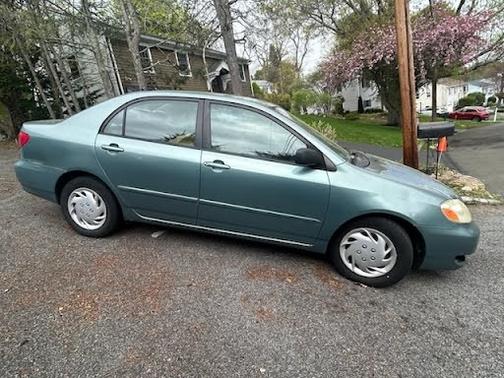 Green 2006 Toyota Corolla LE