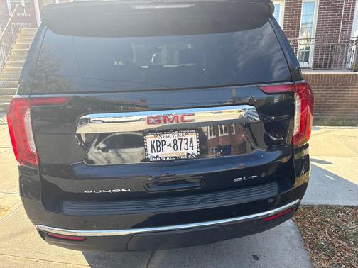 Blue 2022 GMC Yukon SLT