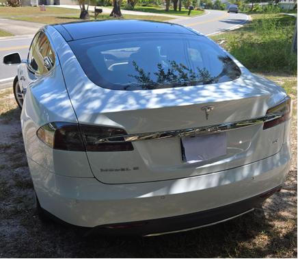 2015 Tesla Model S 85