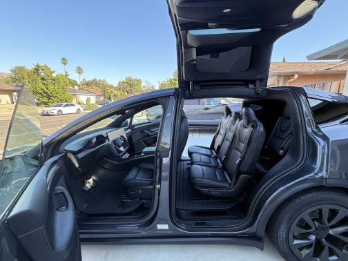 2022 Tesla Model X Long Range