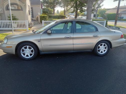 Gold 2000 Mercury Sable LS Premium