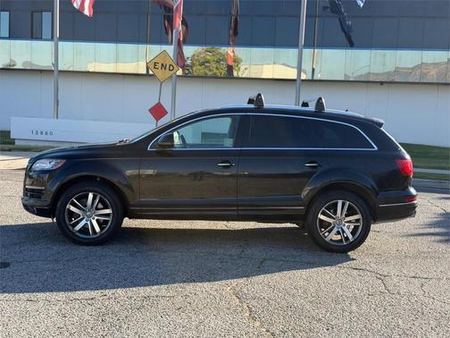Black 2014 Audi Q7 3.0T Premium Plus
