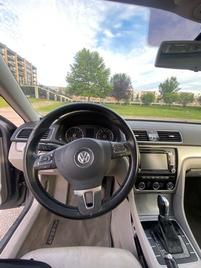 Gray 2014 Volkswagen Passat 2.0L TDI DSG SE w/Sunroof