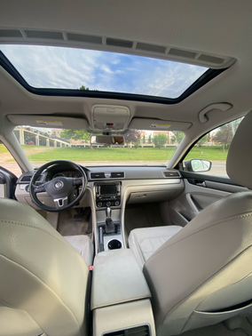 Gray 2014 Volkswagen Passat 2.0L TDI DSG SE w/Sunroof