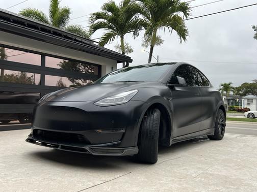 2022 Tesla Model Y Long Range