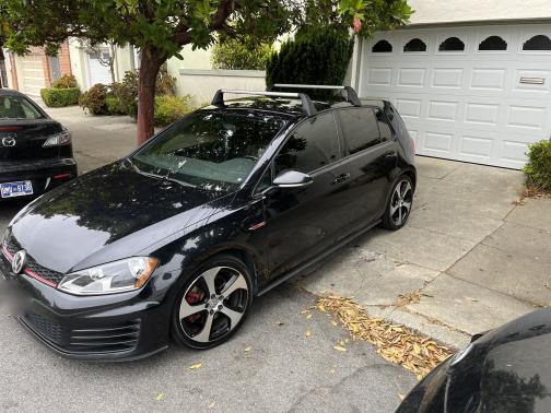 2017 Volkswagen Golf GTI Sport 4-Door
