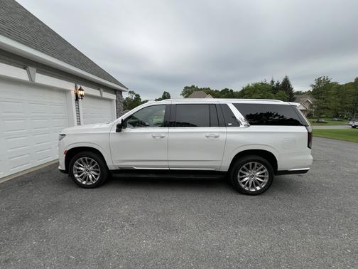 2021 Cadillac Escalade ESV Premium Luxury