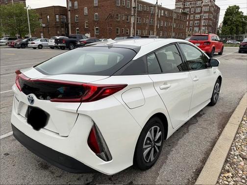 White 2018 Toyota Prius Prime Plus
