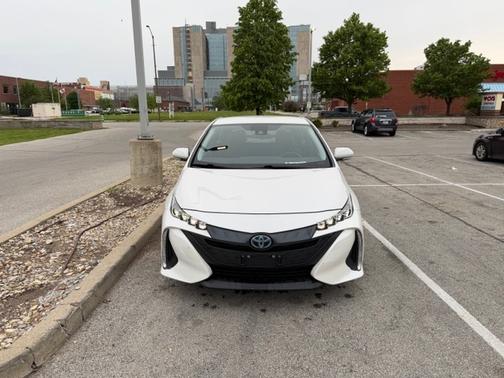 White 2018 Toyota Prius Prime Plus