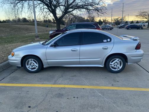 2004 Pontiac Grand Am SE