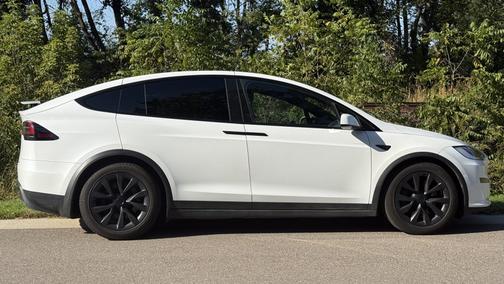 2023 Tesla Model X Base