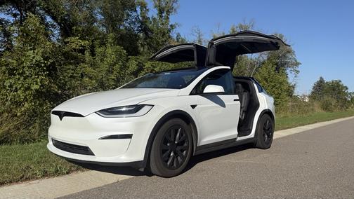 2023 Tesla Model X Base