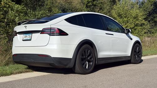 2023 Tesla Model X Base