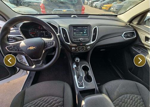 White 2018 Chevrolet Equinox LT