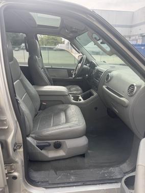 2004 Ford Expedition XLT