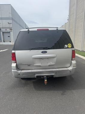 2004 Ford Expedition XLT