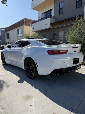 White 2017 Chevrolet Camaro 1SS