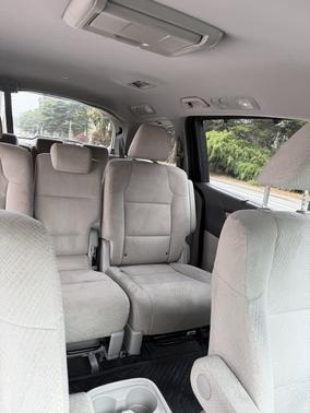 Silver 2016 Honda Odyssey SE
