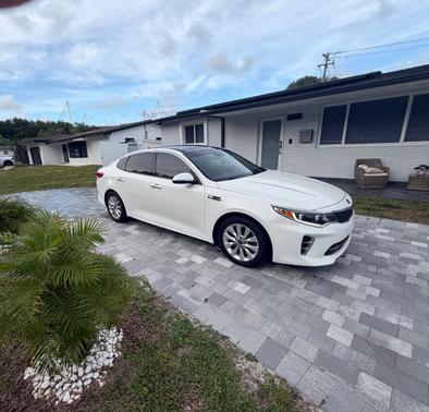 White 2017 Kia Optima EX