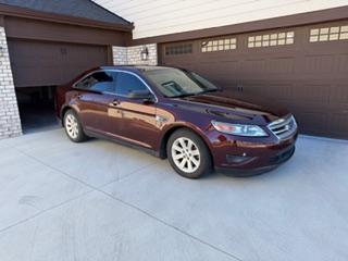 2012 Ford Taurus SE