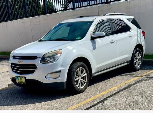 White 2016 Chevrolet Equinox LT