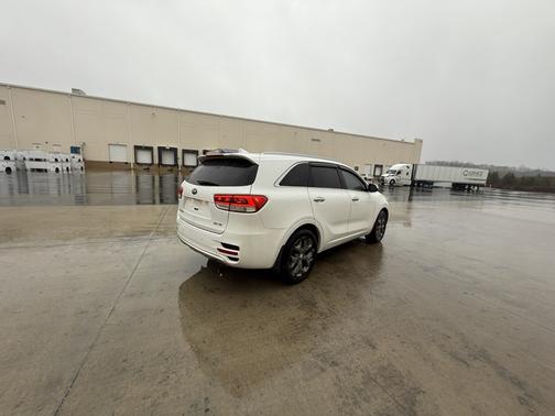 2016 Kia Sorento SX