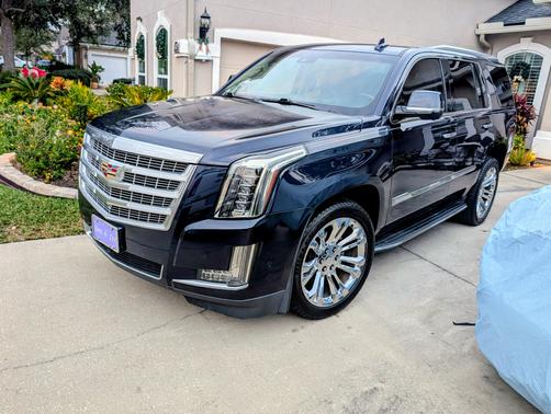 2018 Cadillac Escalade Luxury