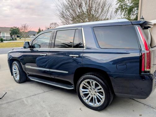 2018 Cadillac Escalade Luxury