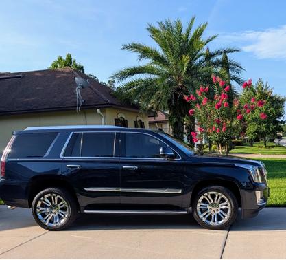 2018 Cadillac Escalade Luxury