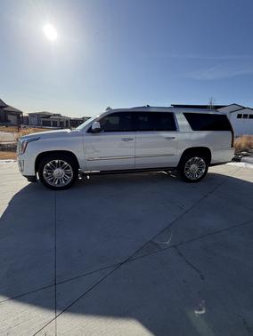 2017 Cadillac Escalade ESV Platinum