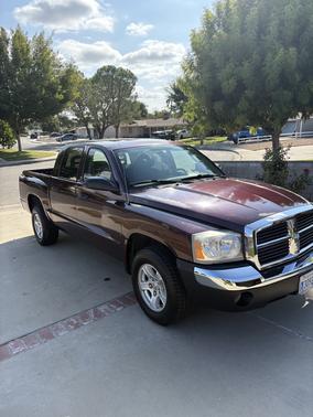 2005 Dodge Dakota SLT Quad Cab